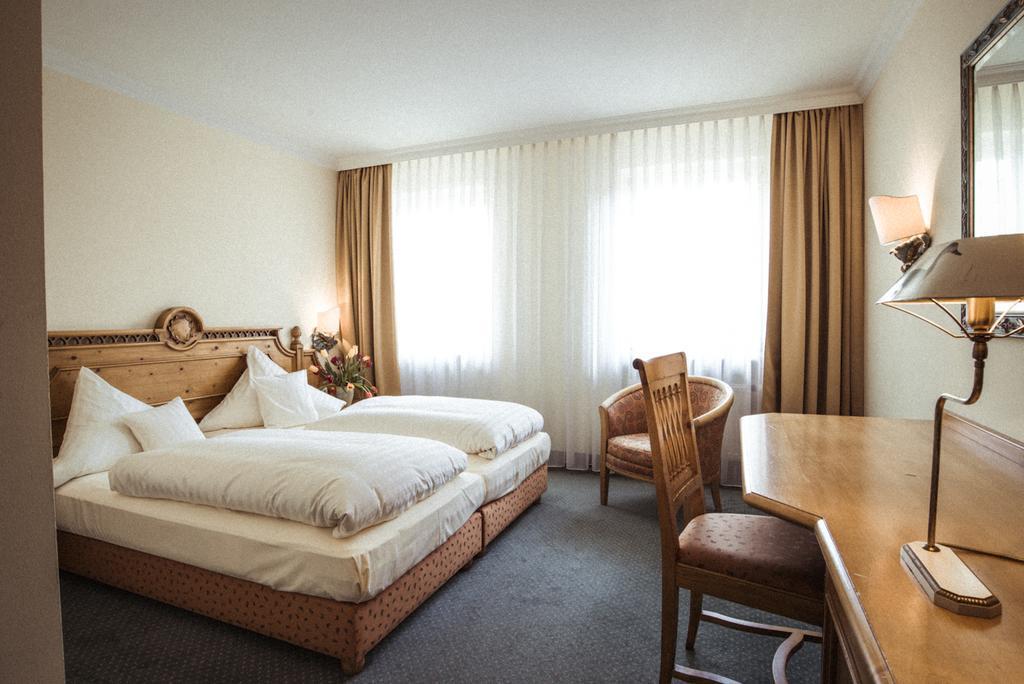 Hotel Limmerhof Taufkirchen  Extérieur photo