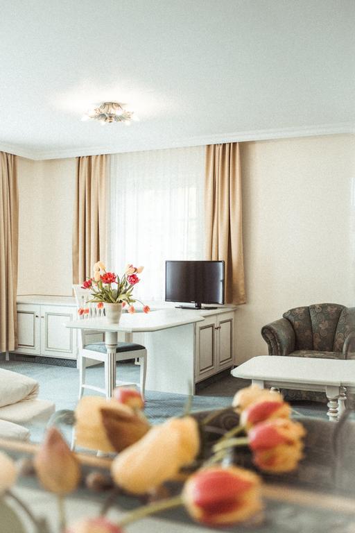 Hotel Limmerhof Taufkirchen  Extérieur photo